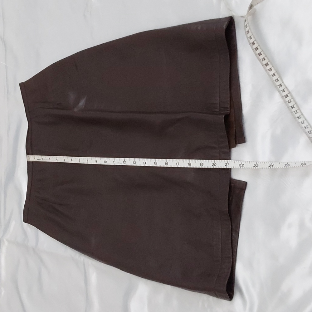 Ann Taylor Leather Mini Skirt Chocolate Brown, Fully Lined, Darted, Size 6 - Picture 15 of 15